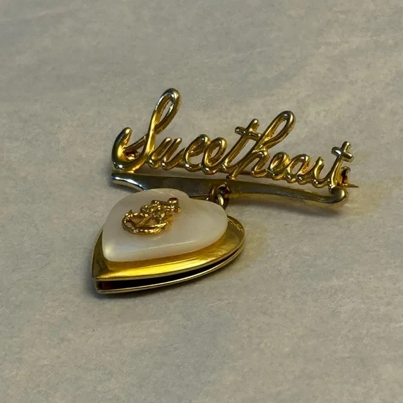 Sweetheart Navy Brooch Locket - Picture 2 of 13